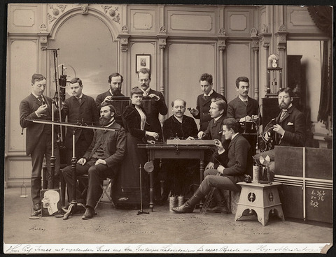 Hugo Münsterberg with his Students